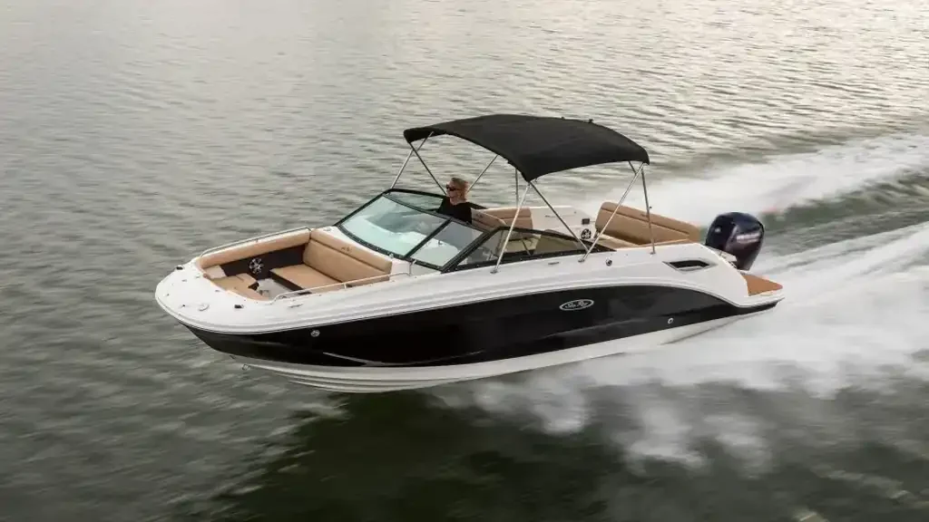 Sea Ray 250 SDX 250hp Rental Boat - Amy's Boat Rental Cape Coral Florida