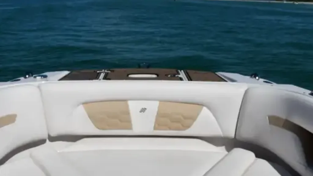 Four Winns HD 220 200hp Rental Boat Bow - Amy's Boat Rental Cape Coral Florida