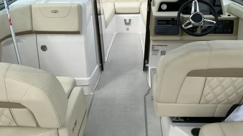 Regal 26 OBX 300hp Rental Boat Bow - Amy's Boat Rental Cape Coral Florida