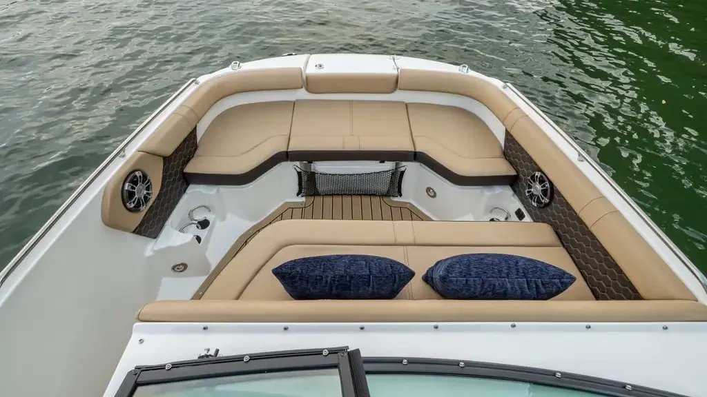 Sea Ray 250 SDX 250hp Rental Boat Bow - Amy's Boat Rental Cape Coral Florida